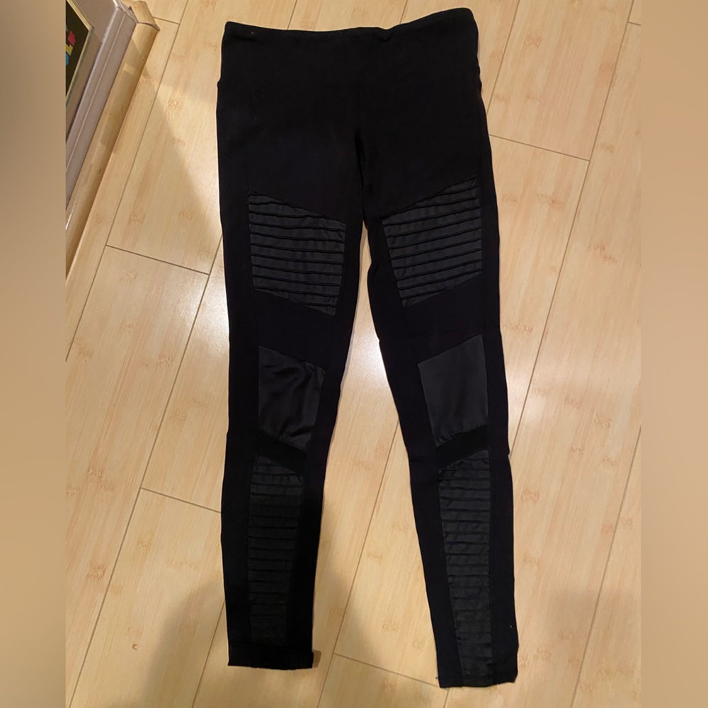 Alo Yoga Moto Leggings - Size Small